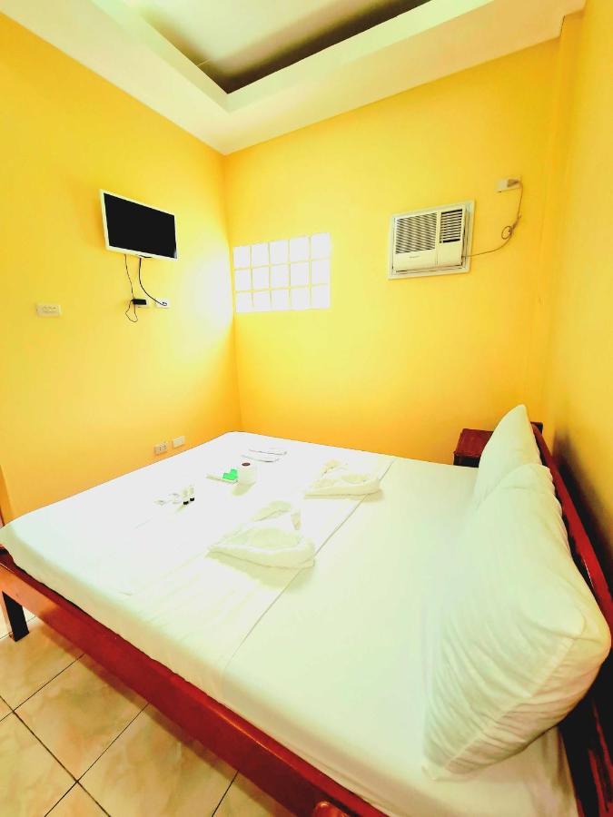 La-Familia Guest House Siquijor Oda fotoğraf