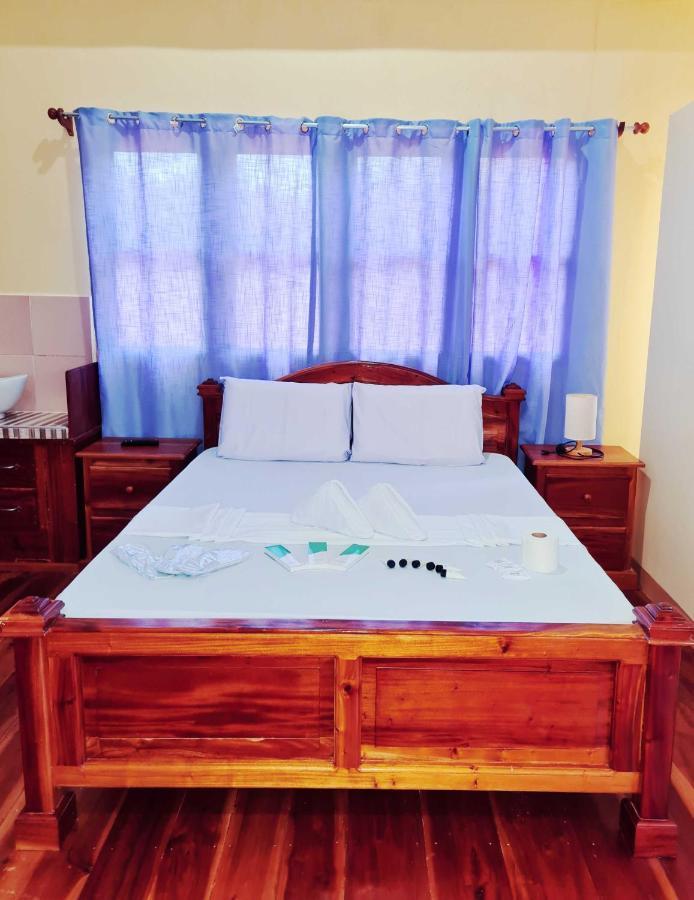 La-Familia Guest House Siquijor Dış mekan fotoğraf