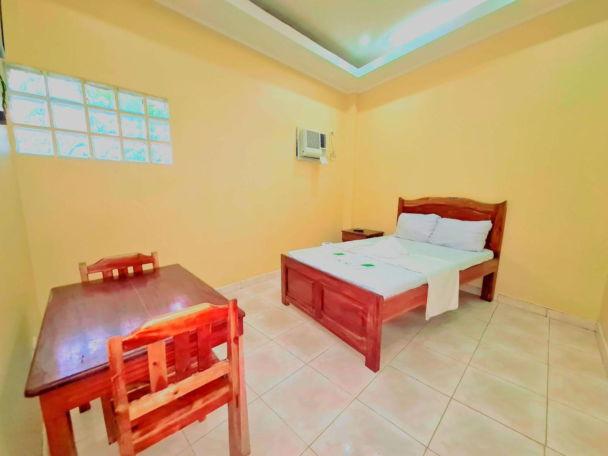La-Familia Guest House Siquijor Oda fotoğraf